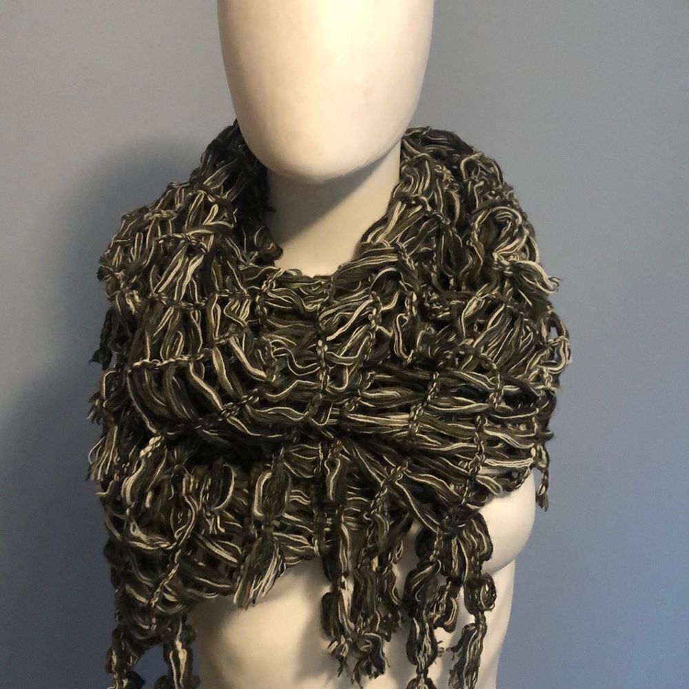 Steve Madden Wicked Cool Infinity Scarf